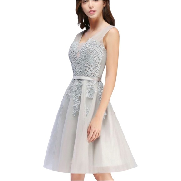 A-line Knee-length Tulle Prom Dress with Appliqués - Picture 1 of 15
